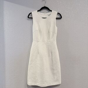 Boden Ivory Textured Sleeveless Sheath Dress Fitted Knee Length Elegant Size 4R